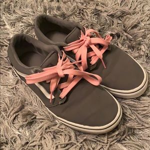 Gray Old Skool Vans with Pink Laces